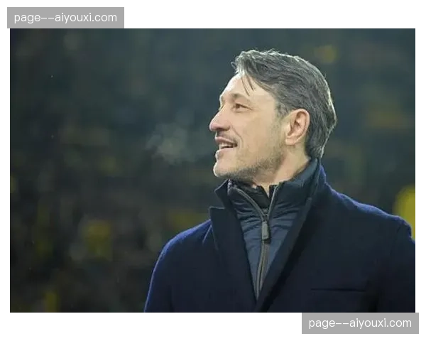 科瓦奇变阵3-4-2-1收奇效，多特蒙德放弃控球权追求反击效率